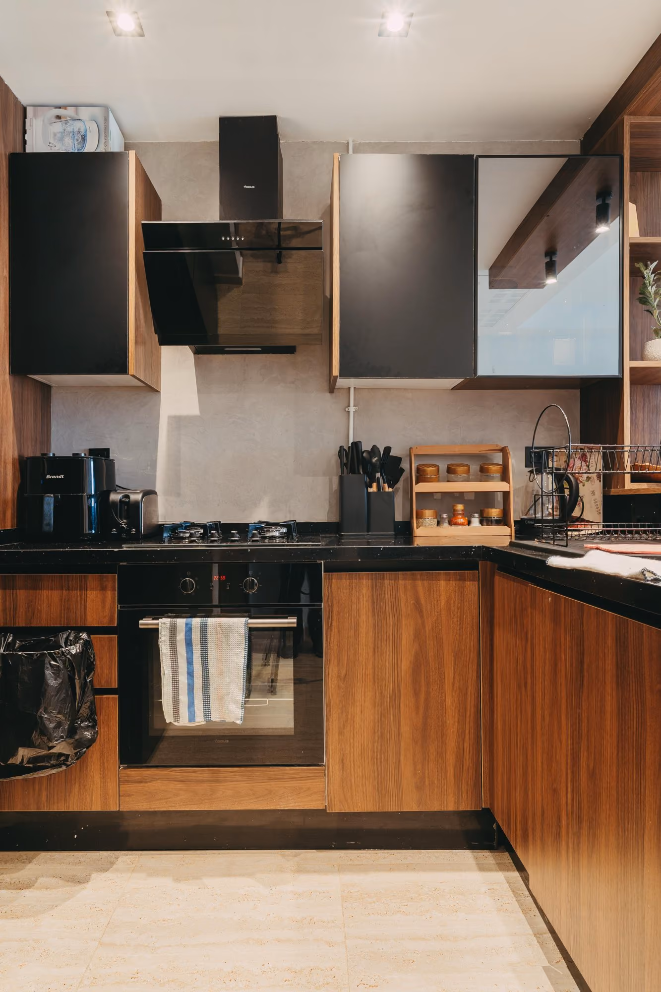 Fully equipped kitchen